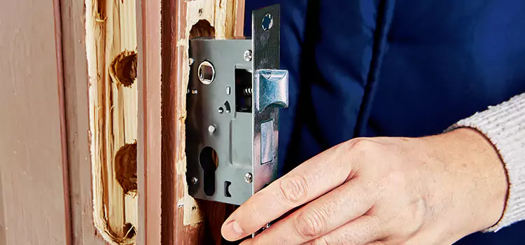Garage Door Lock Replacement Kankakee